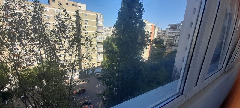 Drumul Taberei, metrou Constantin Brancusi la 2 min